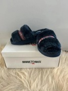 Klapki domowe Minnetonka London