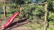 Huśtawka ogrodowa ze zjeżdżalnią - do renowacji