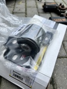 Tuleje wahacza dolnego przód obie strony Ford crown Victoria Town Car