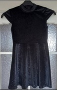 Nowa elegancka wizytowa czarna sukienka rozm134/140cm C&A here there 
