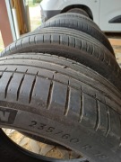 235 60 R18 Michelin 107V vol
