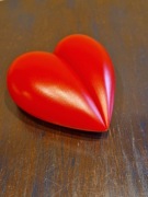 Z Alessi PUZDERKO PUDEŁKO szkatułka serce design czerwone tworzywo prezent