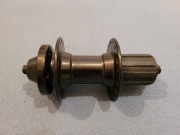 Piasta tył czarna pod hamulec tarczowy 32H szymbkozamykacz 135mm 8/9/10