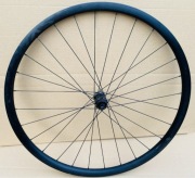 Koło 28" SYNCROS SCOTT CAPITAL 2.0 25 12x100 GRX GRAVEL SZOSA TUBELESS