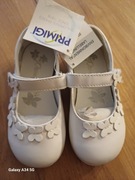 Baleriny białe z kwiatkami nowe Primigi 22