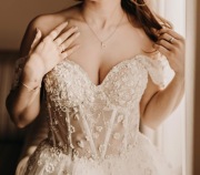 SUKNIA ŚLUBNA KENDRA