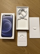 Pudełko po IPhone 12 mini - pełna zawartość.