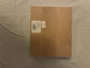 Pudełko drewniane po cygarach plus gratisy.