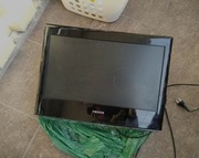 Telewizor Trilux TRFL1914H 19 cali z uchwytem