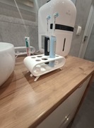 Duży stojak podstawka na 4 szczoteczki oral b io