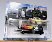 Hot Wheels Premium Team Transport Ford Mustang Rtr Spec 5 HKF39