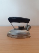 Stare żelazko turystyczne ELG P-4