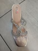 Klapki transparentne 