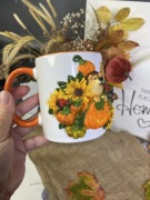 Kubek w jesiennym stylu, kubek z dyniami