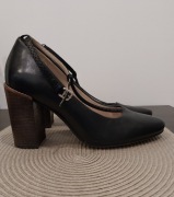 CZÓŁENKA DAMSKIE - CLARKS - rozm.39 - skóra naturalna