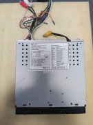 Radio samochodowe VORDON uszkodzone