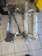 Belka trawers sanki mocowanie wahaczy tesla model s dual motor s85d 