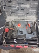 Młotowiertarka Graphite 58G858- 900W