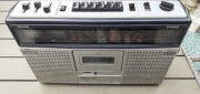 Universum CTR-2388 -sprawne radio