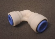 Złącze kątowe niebieskie John Guest/Uniquick 12 mm - Truma 721803