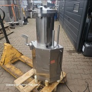 Nadziewarka tłokowa 