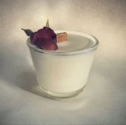 Świeca sojowa bukiet kwiaty piwonie flower box drewniany knot love prezent