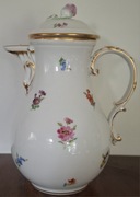 Miśnia Meissen dzbanek XIX w. Kwiaty Sygnowany