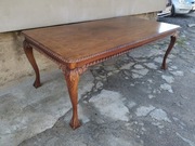 *Stół drewniany rzeźbiony w stylu Chippendale, elegancki, klasyczny*