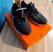 NIKE LEGEND ESSENTIAL 2