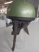 Kask motocyklowy poliestrowy orzeszek PRL.