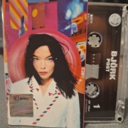 Bjork  "Post" - kaseta magnetofonowa.