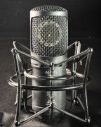 Mikrofon pojemnościowy Audix CX112B, kosz + uchwyt + pokrowiec