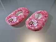 Koci Domek Gabi Miękkie Kapcie Łapcie Antypoślizgowe Rozmiar 22/23 