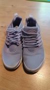 Lekkie, damskie lub młodzieżowe buty sportowe typu sneakers / slip-on 37