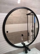 lustro okrągłe w ramie drewnianej