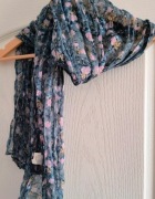 Apaszka niebieska w róże 