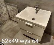 Szafka łazienkowa wisząca z umywalką