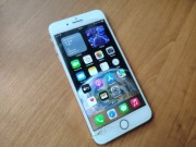 iPhone 8 plus 64gb Gold