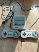 Konsola Super Nintendo 