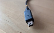 Ładowarka Motorola FMP5202A microUSB wersja US z adapterami UNIKAT
