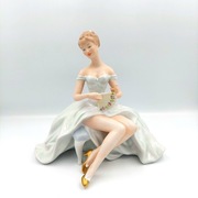 Figurka Dama z porcelany Wallendorf 1764 
