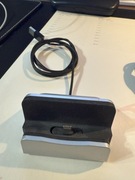 Stacja dokująca LIGHTNING do iPhone z ładowaniem szeroka