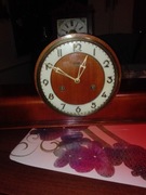 Stary zegar kominkowy.