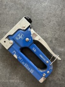 Zszywacz ręczny stapler Lux Tools