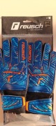 Rękawice bramkarskie Reusch r9