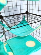 Narożny hamak dla gryzoni i innych małych pupili. Rozmiar M