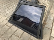 Jaguar XJS boczne szyby przyciemniane folią z oryginalnymi uszczelkami 