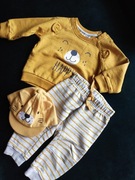 Komplet chłopięcy dresik czapka z daszkiem rozmiar 74