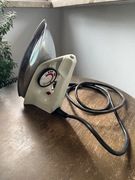 Żelazko PRL starte vintage