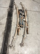 Hilux VIII Resory amortyzatory 